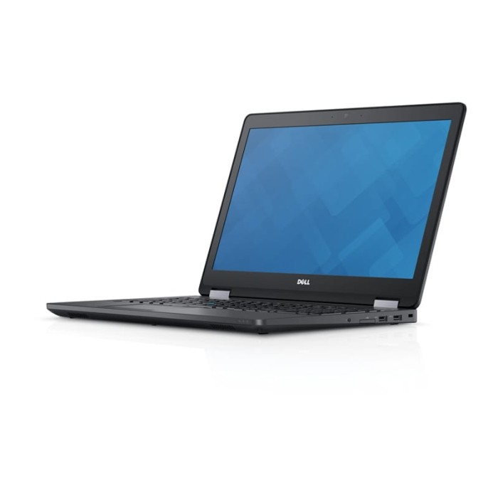 Dell Latitude 5570 foto 2.jpg