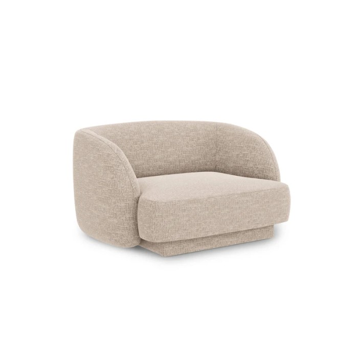 Haluta fauteuil in beige stof met afgeronde vormen, diepe zit en modern minimalistisch design 1.jpg