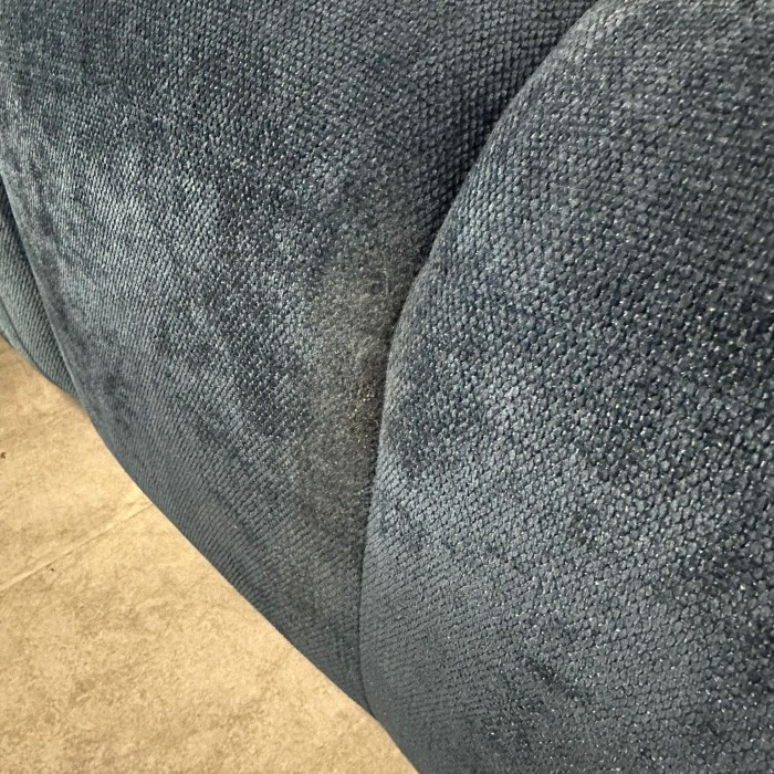 207f944f-a283-40ef-9e52-6c7334e81f9b.jpg